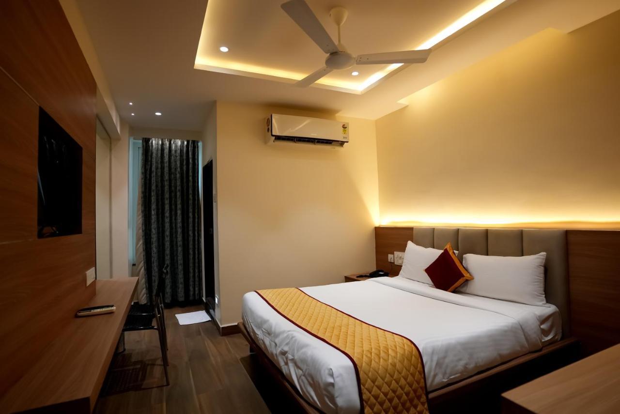 Hotel Sunrise Hospitality Vijayawāda المظهر الخارجي الصورة