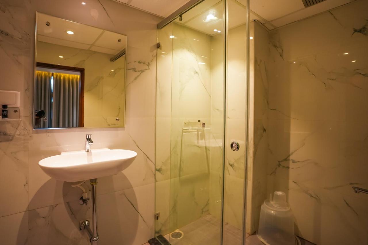 Hotel Sunrise Hospitality Vijayawāda المظهر الخارجي الصورة