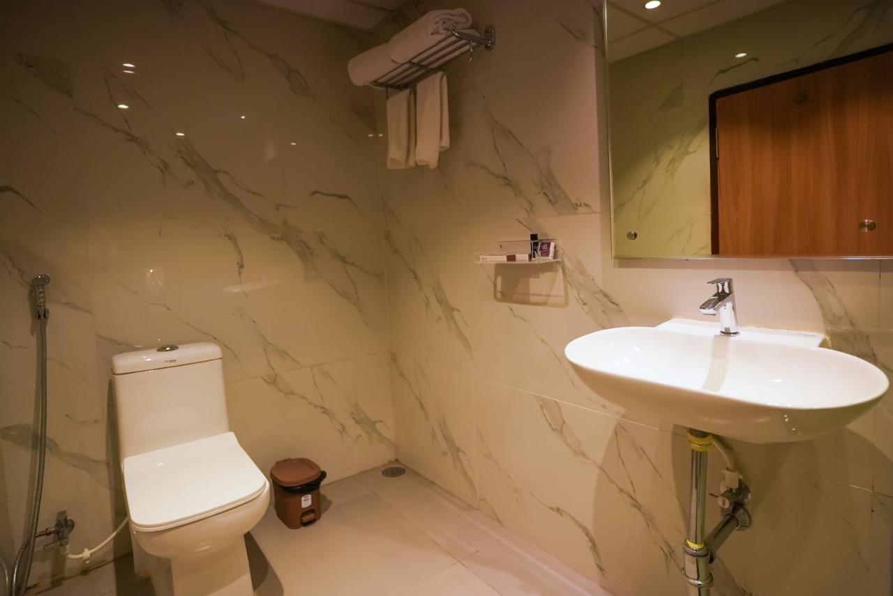 Hotel Sunrise Hospitality Vijayawāda المظهر الخارجي الصورة