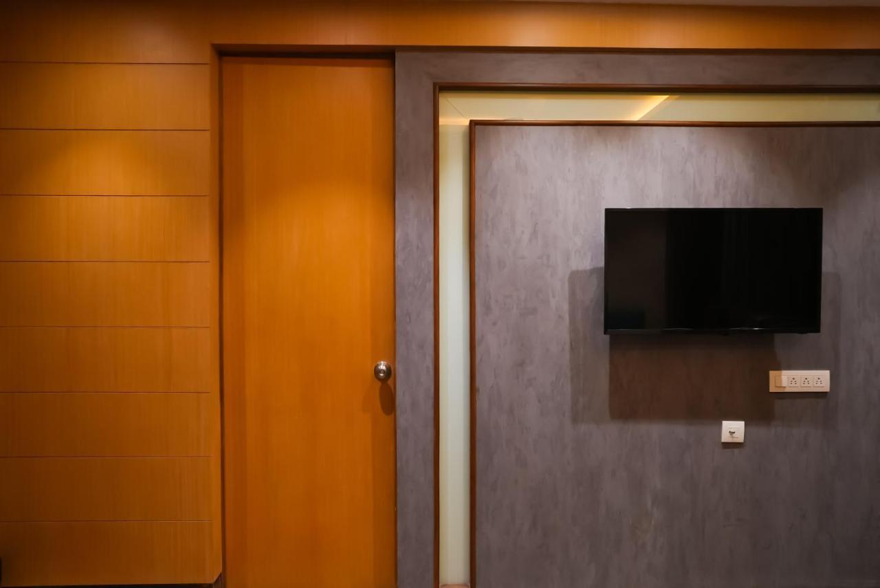 Hotel Sunrise Hospitality Vijayawāda المظهر الخارجي الصورة