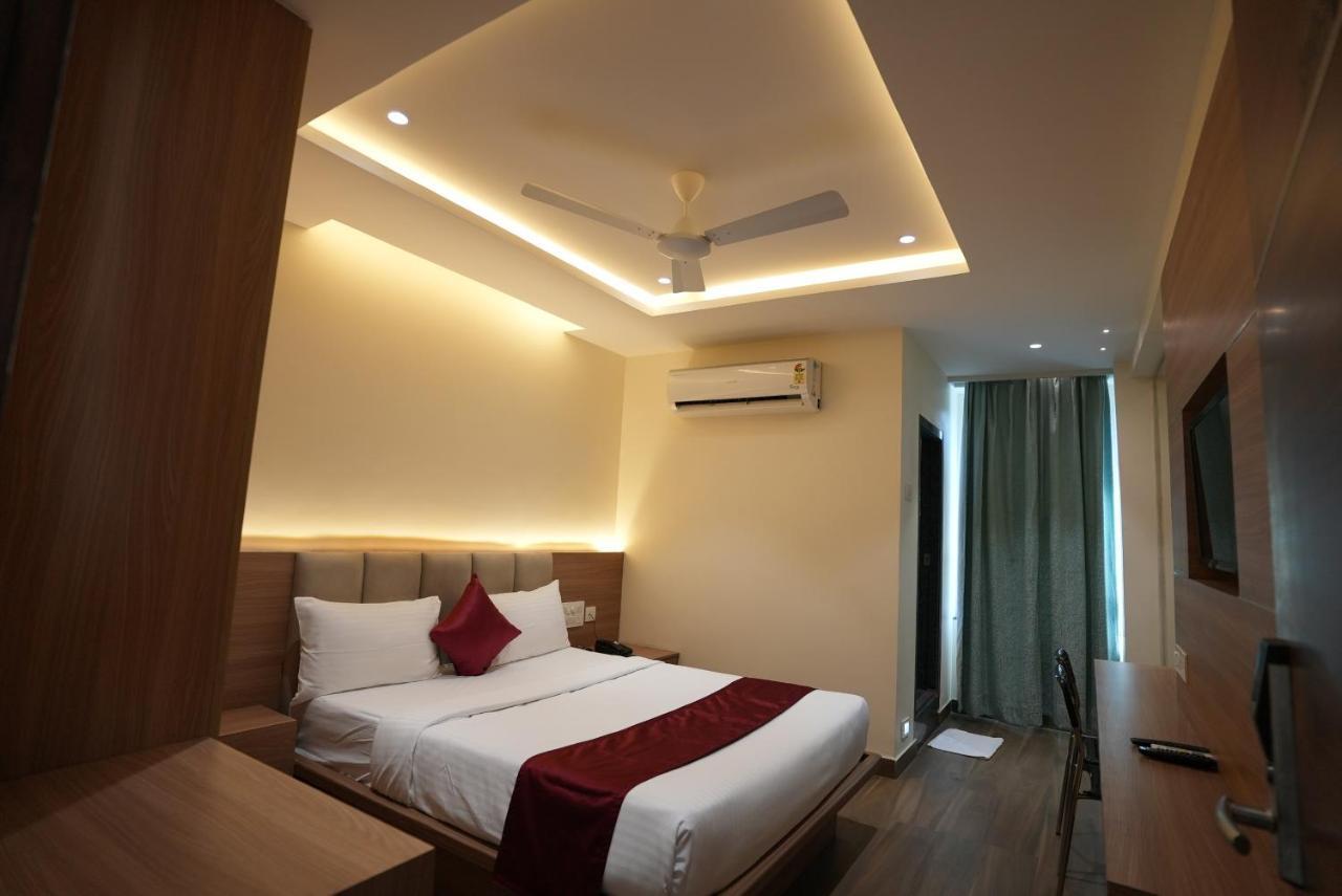 Hotel Sunrise Hospitality Vijayawāda المظهر الخارجي الصورة